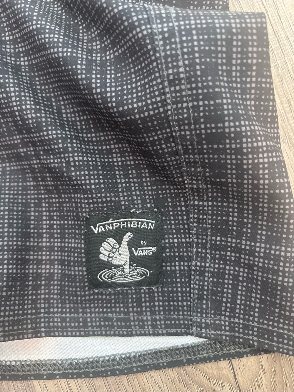 Vans Dark Gray Plaid Cargo Shorts - Picture 3 of 3